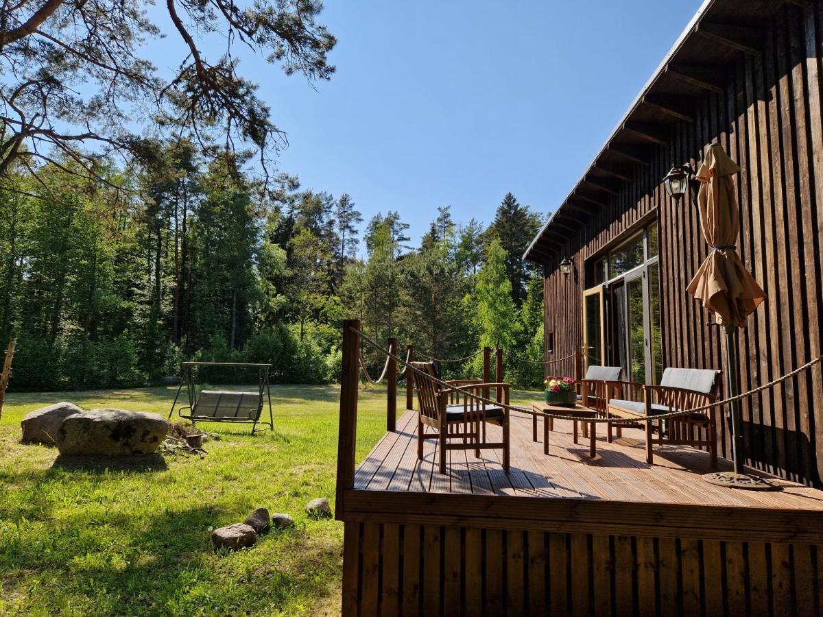 Elulille Maja Mere Laeheduses Lahemaa Ruepes Andineeme Esterno foto